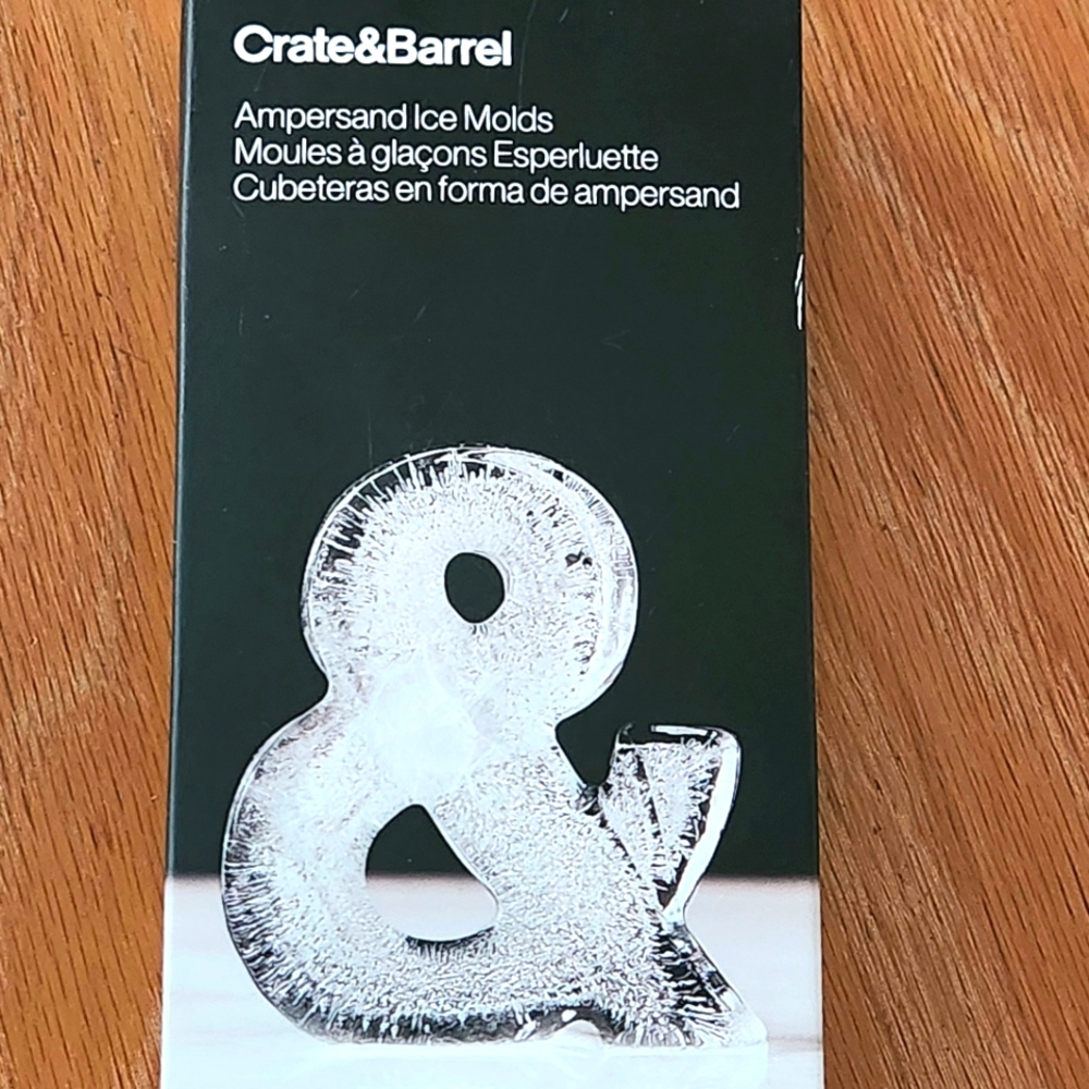 NIB Crate&Barrel  Ampersand Ice Molds  2 Ice Complete Molds